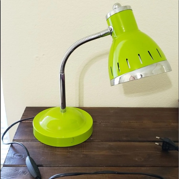Pixar Lime Green European Outlet Animated Pixar Style Mid Century Desk Lamp - Picture 5 of 6